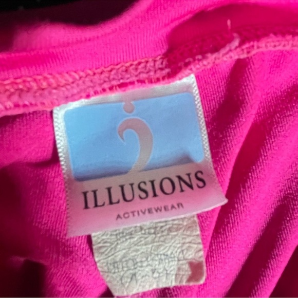 Illusions Activewear Pink Shorts - Picture 3 of 3